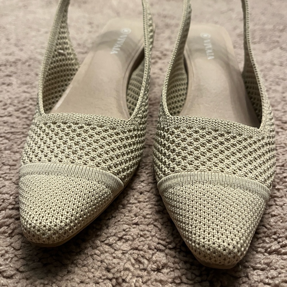 VIVAIA Women's Green Slingback Heels - Picture 7 of 7